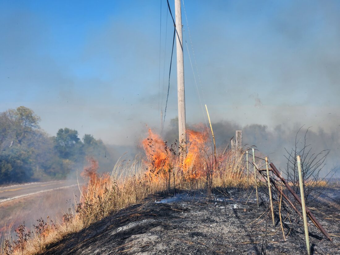 Emergency crews battling grass fire in rural Douglas County | News ...